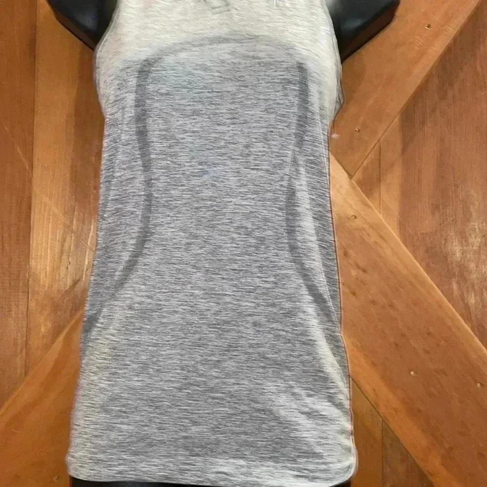 Lululemon Swifty Tech- 4 - Picture 5 of 9